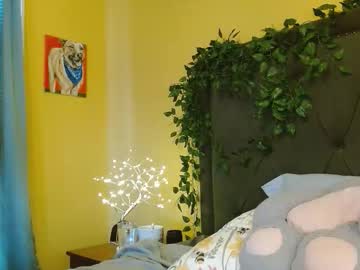 skybella_'s chat room