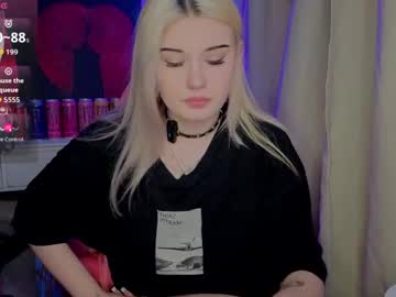 lilhornyprincess's chat room