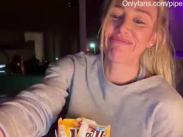 piper_patterson's chat room