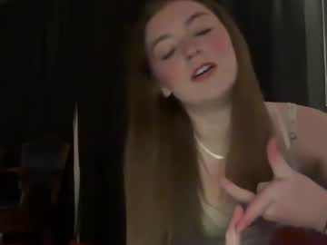 mollyxxxmoon's chat room