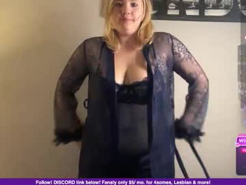 meganashleyy212's chat room