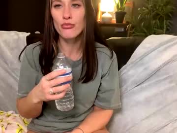 aliciacolette123's chat room