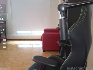 alexa_dream's chat room