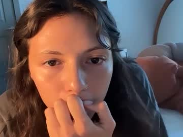 greasybangs's chat room