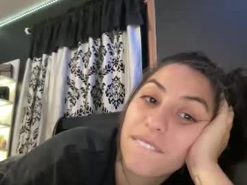 avamonroexo's chat room