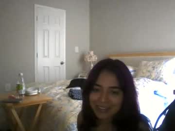 angelsenvy21's chat room