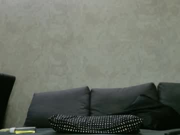 v_deville's chat room