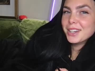 stacywithuu's chat room