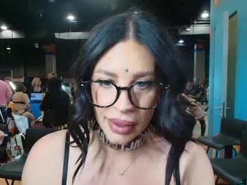 saintjade's chat room