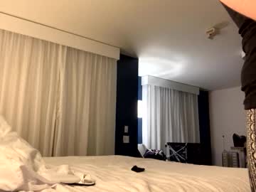 intothewoodswego's chat room