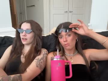 miamoorexo's chat room