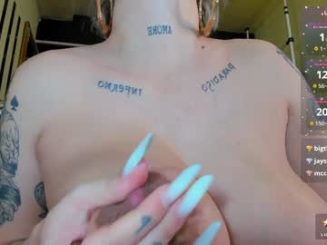 sofiequeen_'s chat room