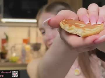 aileen__'s chat room