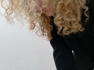 theislandgirl's chat room