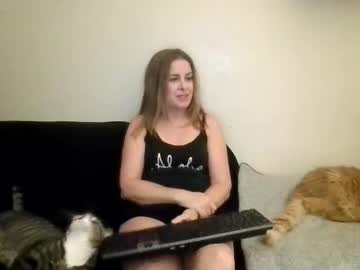 iampoppyy's chat room