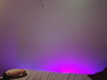 anonymous_fantasy_4u's chat room