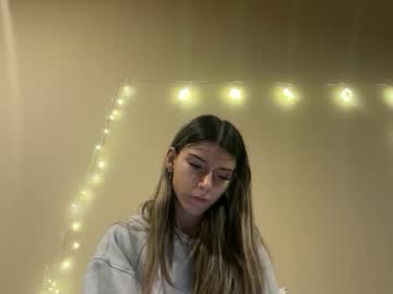 clairewalkerrr's chat room