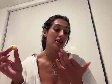 camiliakxoxo's chat room