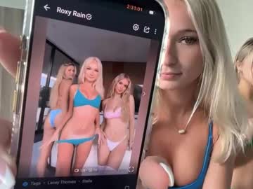 roxyrain2736's chat room