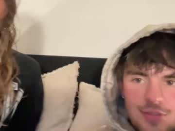 thekiraskys's chat room