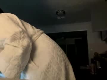 straightoutthetrailer's chat room