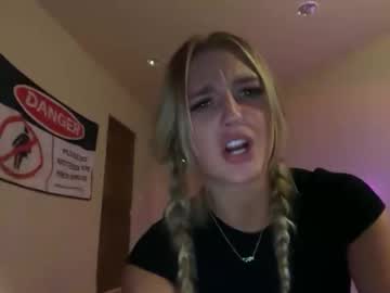 alyssastonee's chat room