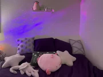 averyyy333's chat room