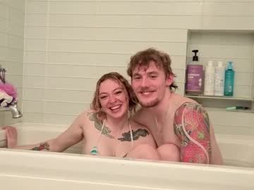 aliceinaceland's chat room