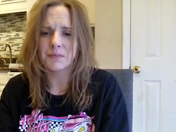 tinywithtiddies's chat room