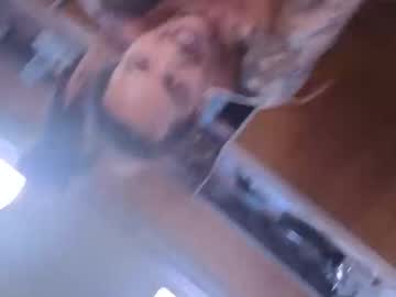 monkandmia's chat room