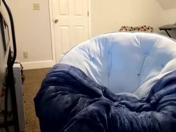 yourstrulybellax's chat room