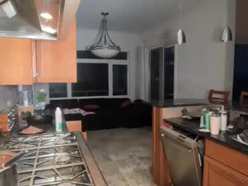 lunarose17's chat room