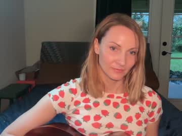 kaileeshy's chat room