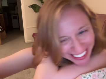 pretendlunch's chat room