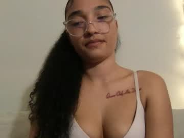 rosalinatoosexy's chat room