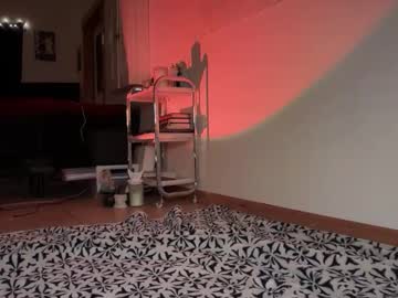 miamoorexo's chat room