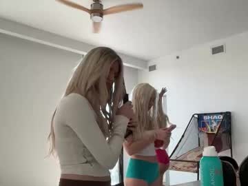 summerclarkee's chat room