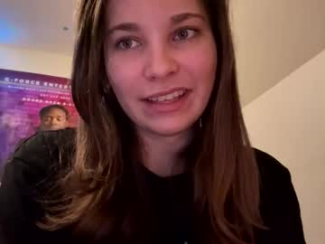 deepthroatqueen33's chat room