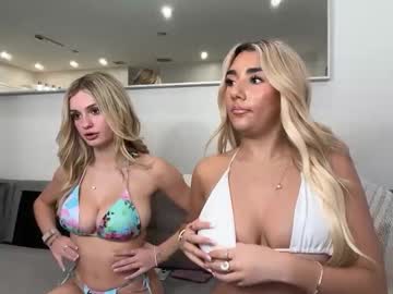 chelcherries's chat room