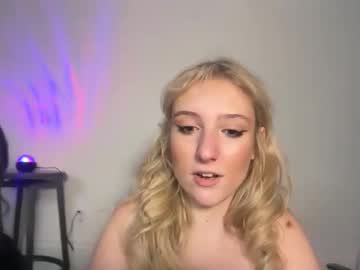 lilybrown07's chat room