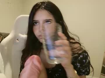 elisparadisex's chat room