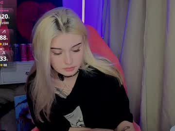 lilhornyprincess's chat room