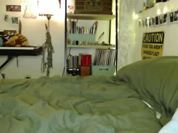 cypresskneez's chat room