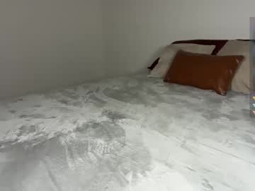 therealmayahill's chat room