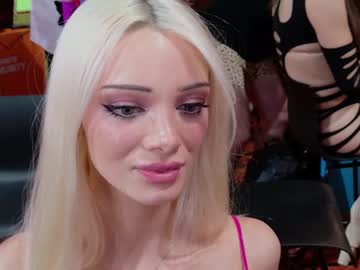 bunnydollstella's chat room