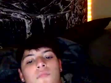 skinnyangel21's chat room