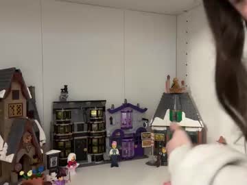 fantasyella's chat room