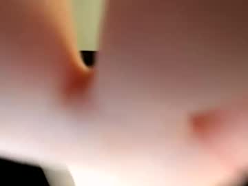 meowmeowkitti69's chat room