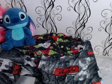 angelaroyy's chat room