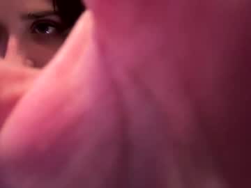 laylakutiex's chat room